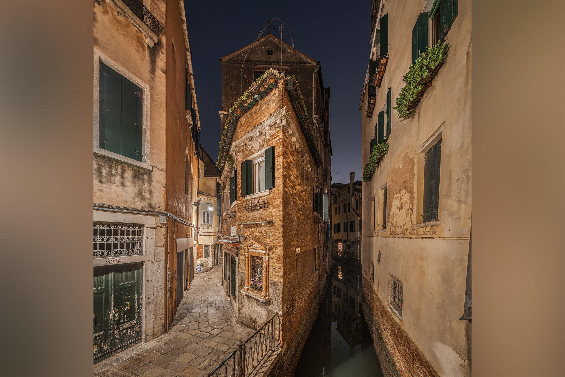 Casa ad Angolo